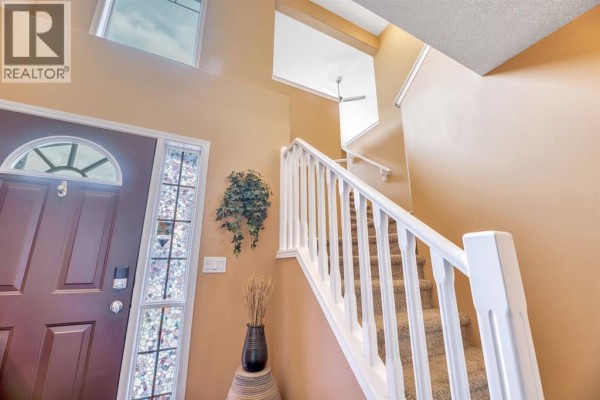 Kitchen - 151 New Brighton Mews Se, Calgary, AB T2Z4G8 Photo 5