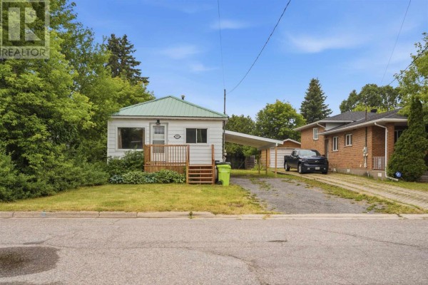 151 Prentice Ave, Sault Ste  Marie, ON, photo 2