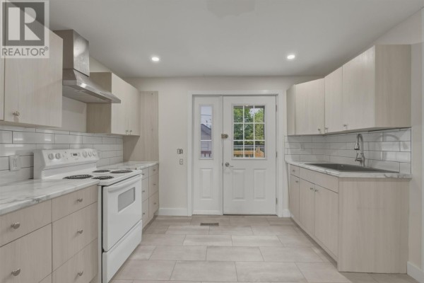 Bathroom - 151 Prentice Ave, Sault Ste  Marie, ON P6C4P6 Photo 5