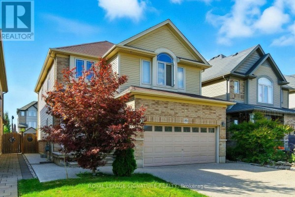 151 Royal Winter Drive, Hamilton, ON, photo 2