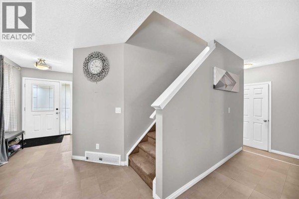 Bonus Room - 151 Windwood Grove Sw, Airdrie, AB T4B3S8 Photo 4