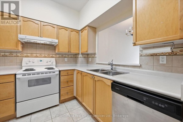 Kitchen - 1510 - 100 Burloak Drive, Burlington, ON L7L6P6 Photo 3