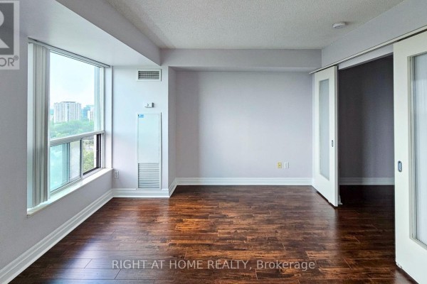 1510 - 188 Doris Avenue, Toronto, ON, photo 3