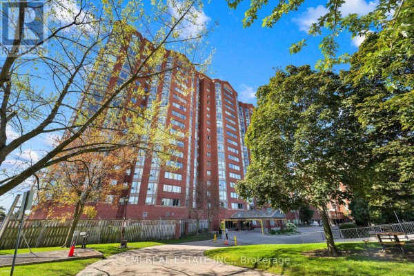Dining room - 1510 - 2466 Eglinton Avenue E, Toronto, ON M1K5J8 Photo 3