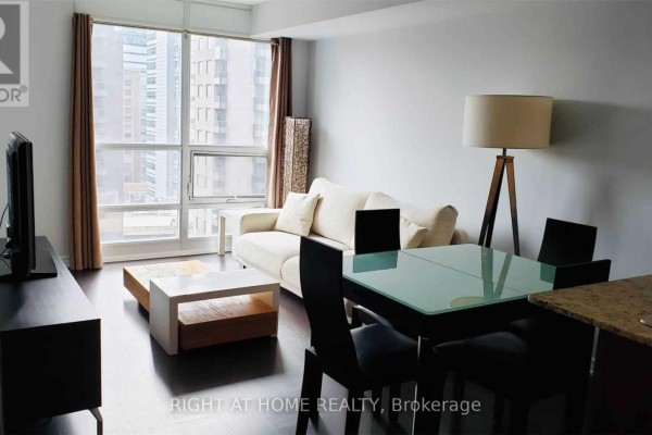 1510 - 761 Bay Street, Toronto
