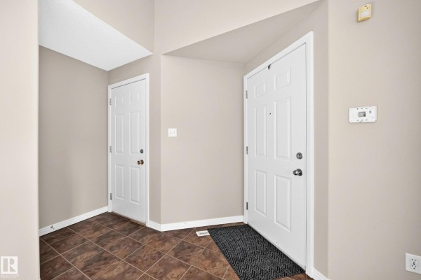 Primary Bedroom - 15104 45 St Nw, Edmonton, AB T5Y3B1 Photo 4