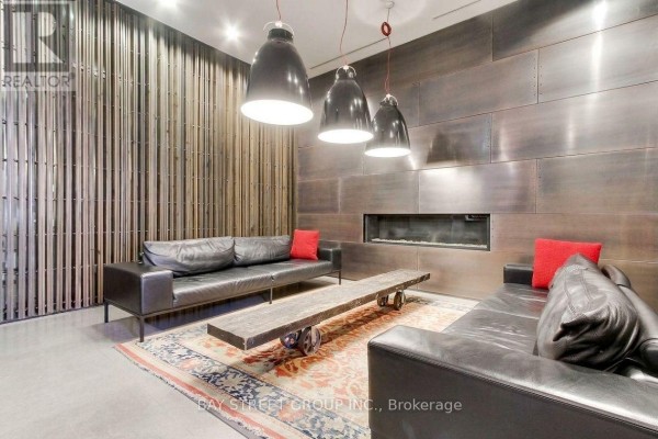 Kitchen - 1511 - 5 St Joseph Street, Toronto, ON M4Y0B6 Photo 3