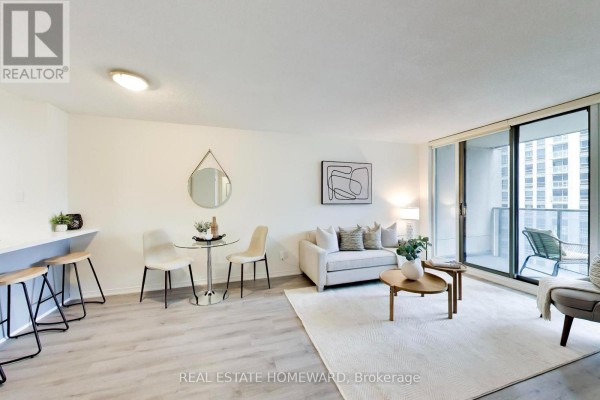 1511 - 750 Bay Street, Toronto, ON, photo 2