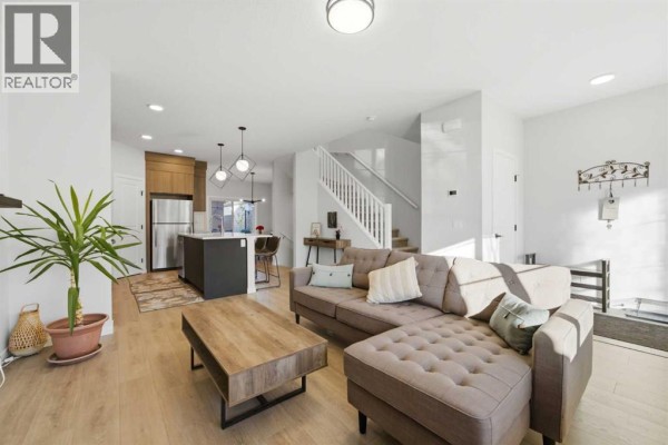 Living room - 15113 37 Street Sw, Calgary, AB T2Y0R7 Photo 4