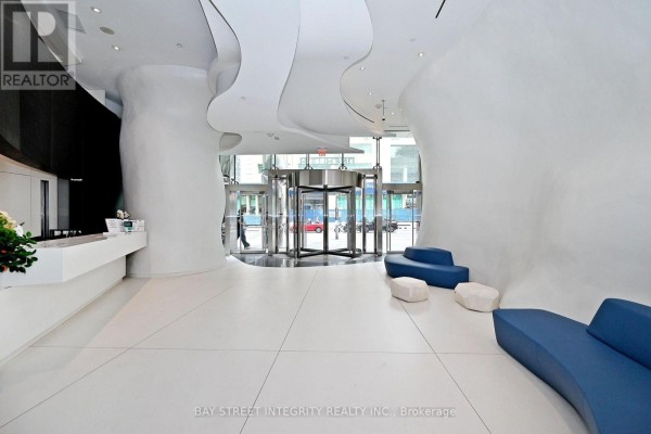 1512 - 1 Bloor Street E, Toronto, ON, photo 3
