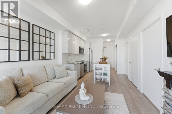 Primary Bedroom - 1512 - 10 Abeja Street, Vaughan, ON L4K0R4 Photo 3