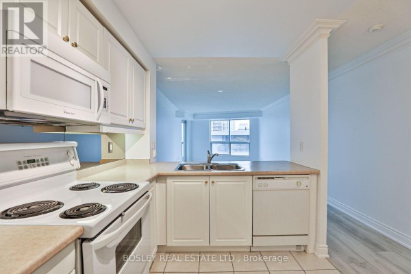 Kitchen - 1512 - 2111 Lake Shore Boulevard W, Toronto, ON M8V4B2 Photo 3