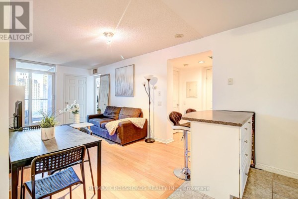 1512 - 30 Harrison Garden Boulevard, Toronto, ON, photo 2
