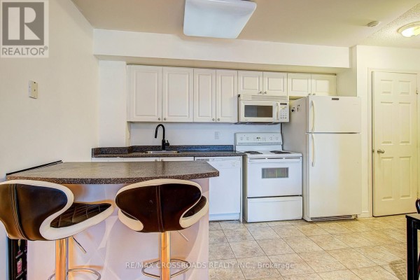 1512 - 30 Harrison Garden Boulevard, Toronto, ON M2N7A9 Photo 4