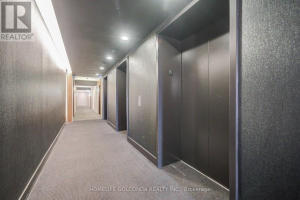 Kitchen - 1512 - 85 Queens Wharf Road, Toronto, ON M5V0J9 Photo 3