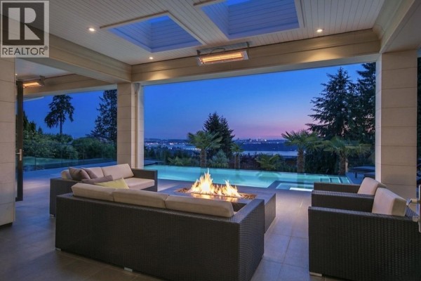 1515 Camelot Road, West Vancouver, BC V7S2L9 Photo 4