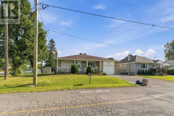 Den - 1515 Valmarie Avenue, Ottawa, ON K2C1V7 Photo 2