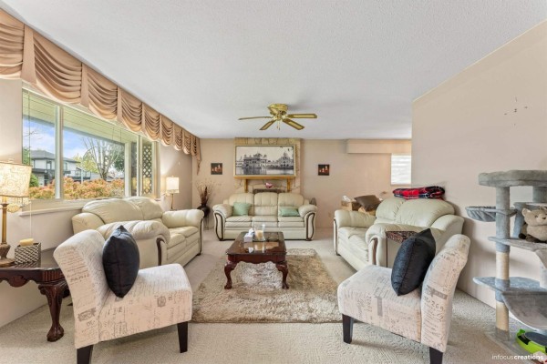 15156 93 Avenue, Surrey, BC, photo 3