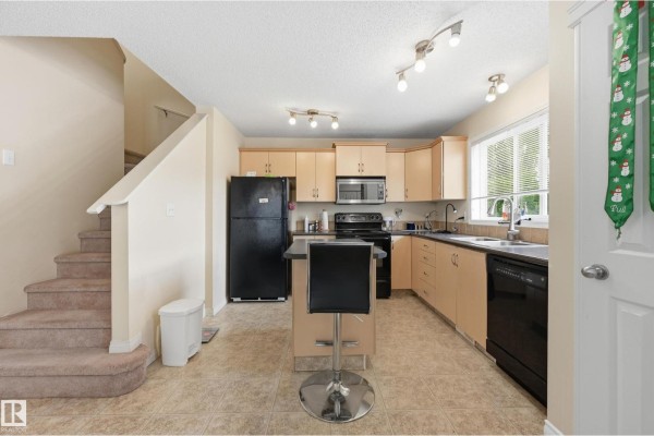 Primary Bedroom - 1516 76 St Sw, Edmonton, AB T6X1M3 Photo 4