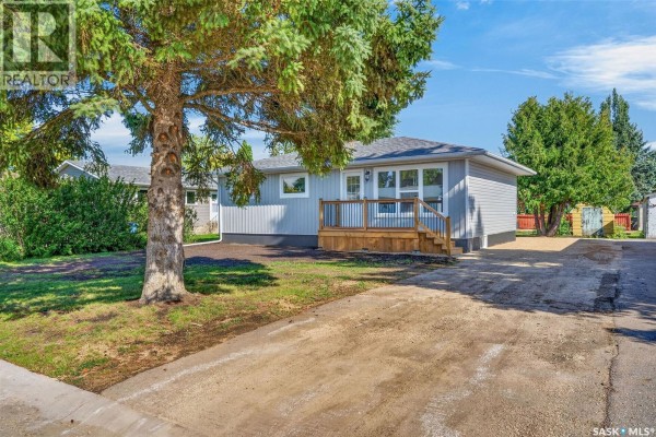 Kitchen/Dining room - 1516 96th Street, Tisdale, SK S0E1T0 Photo 2