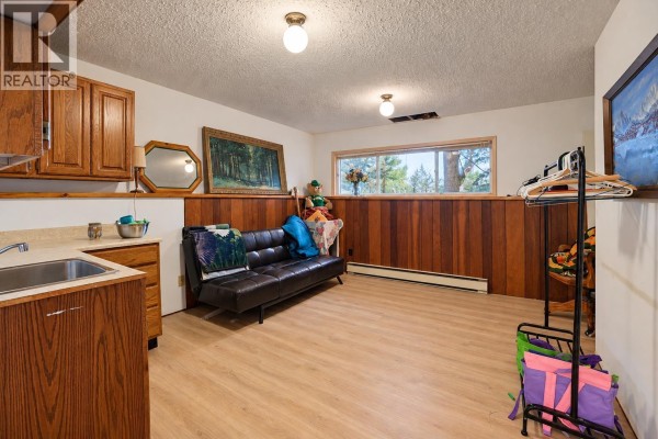 Bedroom 2 - 1516 Albatross Avenue, Kitimat, BC V8C1R1 Photo 5