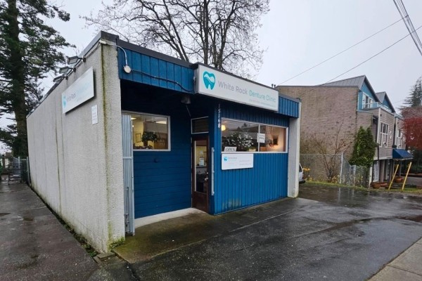15168 Roper Avenue, White Rock, BC V4B2E7 Photo 5