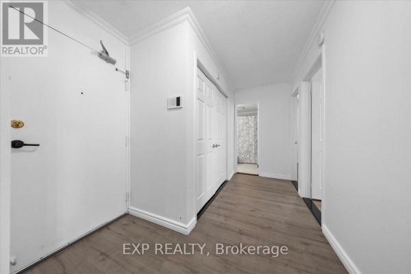 1517 - 2000 Jasmine Crescent, Ottawa, ON K1J8K4 Photo 4