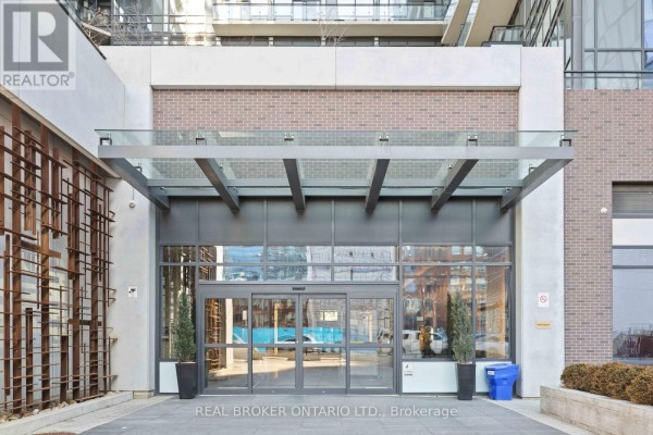 Kitchen - 1518 - 460 Adelaide Street E, Toronto, ON M5A0E7 Photo 2