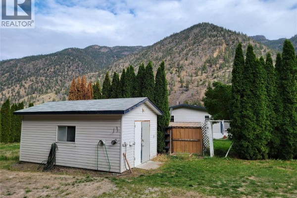 Laundry room - 1518 Highway 3a Unit# 13, Keremeos, BC V0X1N6 Photo 3