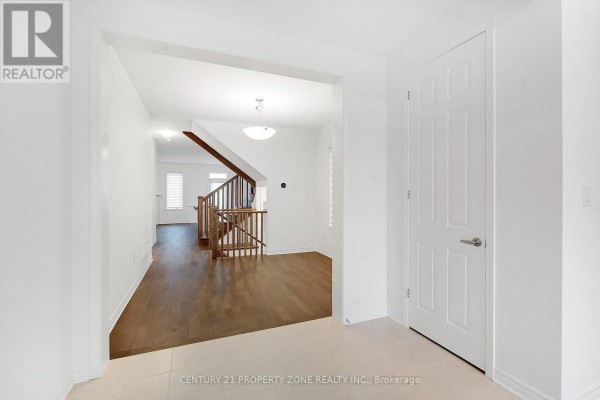 Den - 1518 Zilio Terrace, Milton, ON L9E2H8 Photo 4