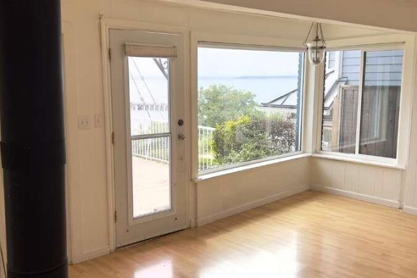 15181 Marine Drive, White Rock, BC V4B1C5 Photo 3