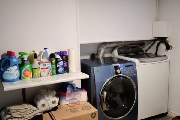 Laundry room - 1519 Labadie Road, Windsor, ON N8Y4H3 Photo 4