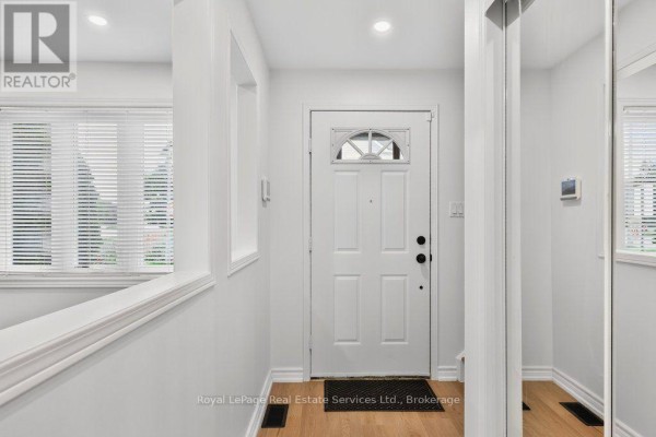 Family room - 152 - 5910 Greensboro Drive, Mississauga, ON L5M5Z6 Photo 4