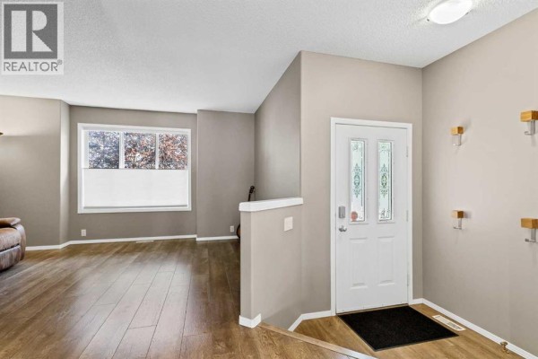 Dining room - 152 Covewood Green Ne, Calgary, AB T3K5G6 Photo 2