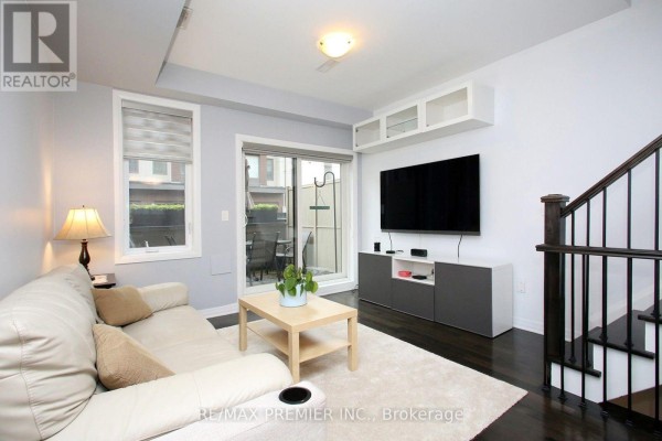 Bedroom 3 - 152 Frederick Tisdale Drive, Toronto, ON M3K0A8 Photo 5
