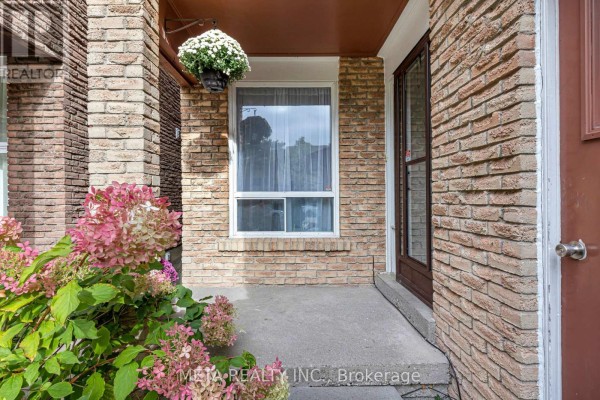 Kitchen - 152 Generation Boulevard, Toronto, ON M1B2V1 Photo 3