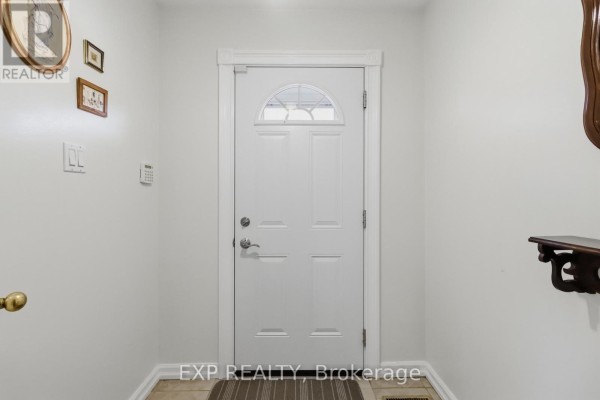 Bathroom - 152 Hilda Avenue, Toronto, ON M2M1V9 Photo 4