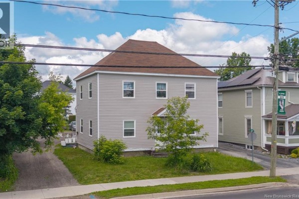 152 King Street, St  Stephen, NB, photo 2