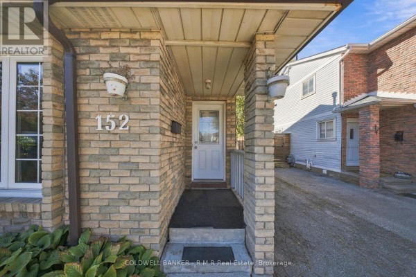 Bathroom - 152 Londonderry Street, Oshawa, ON L1J6Z3 Photo 2