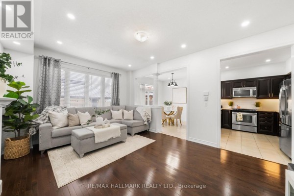Bedroom 3 - 152 Mcdonald Crescent, Clarington, ON L1B0C9 Photo 5