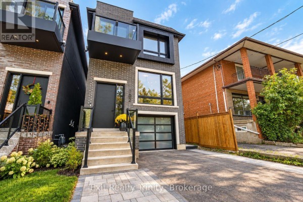 Family room - 152 Sheldon Avenue, Toronto, ON M8W4L6 Photo 2