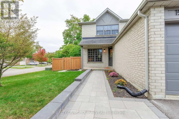 Family room - 1520 Sturgeon Street, Pickering, ON L1V5P7 Photo 3