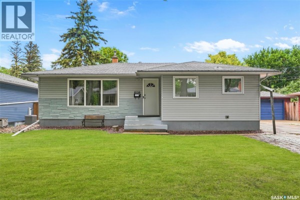 1520 Uhrich Avenue, Regina