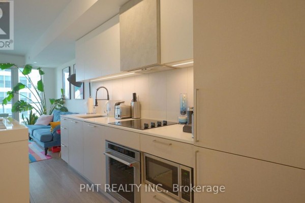 Den - 1521 - 19 Western Battery Road, Toronto, ON M6K3S4 Photo 5
