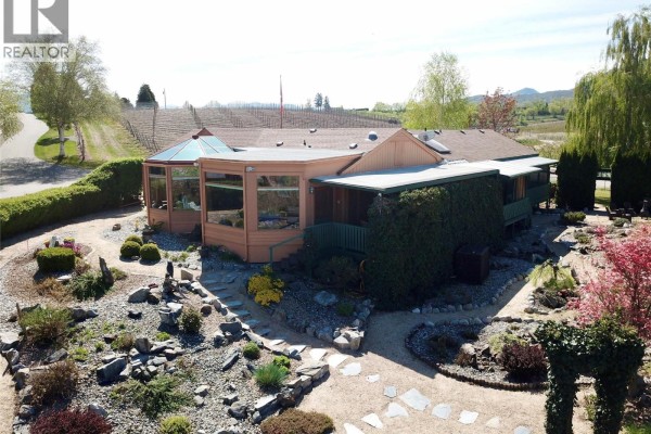 4pc Bathroom - 15230 + 15236 89th Street, Osoyoos, BC V0H1V2 Photo 2