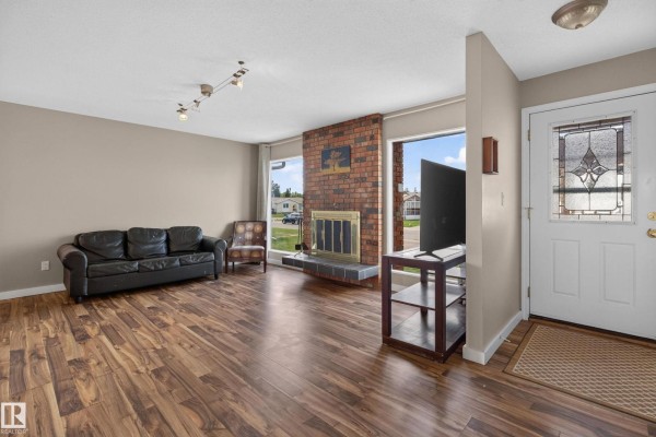 15231 117 St Nw, Edmonton, AB T5X1R2 Photo 5