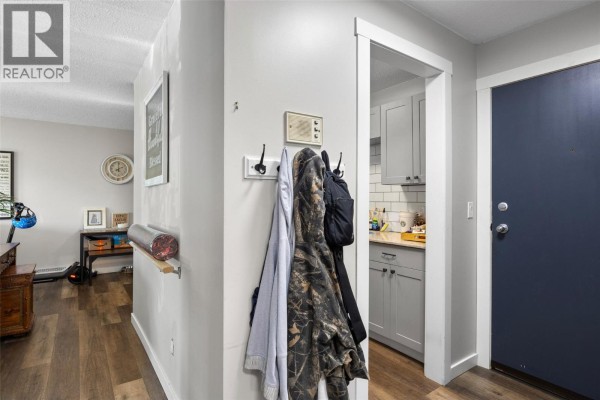 Primary Bedroom - 1525 Tranquille Road Unit# 106, Kamloops, BC V2B3L1 Photo 3