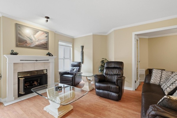15272 20 Avenue, Surrey, BC V4A2A3 Photo 2