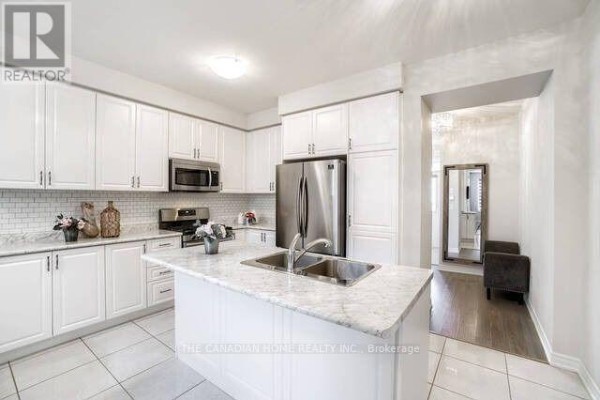 Eating area - 1528 Carr Landing, Milton, ON L9E1G9 Photo 3