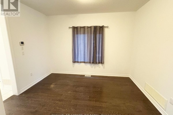 Bedroom 2 - 1528 Mcroberts Crescent, Innisfil, ON L9S0J9 Photo 4